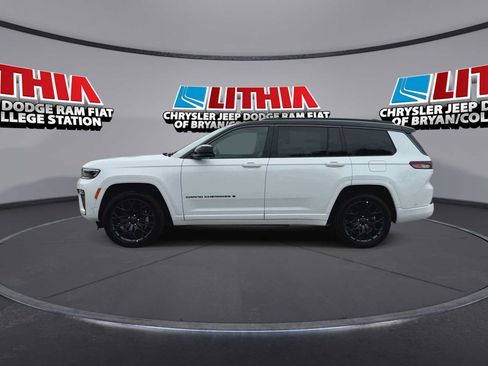 New 2026 Jeep Grand Cherokee L Summit w/ Obsidian Package AWD/4WD image 5