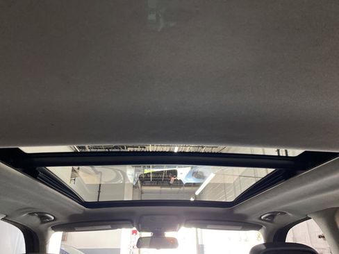 Used 2011 BMW X5 xDrive35d image 33