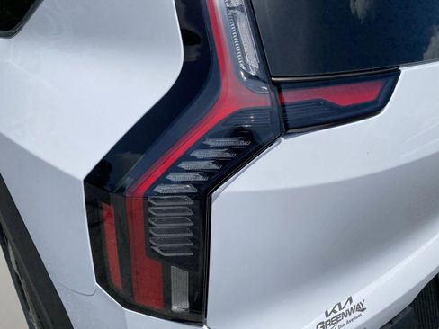 New 2026 Kia EV9 Wind image 31