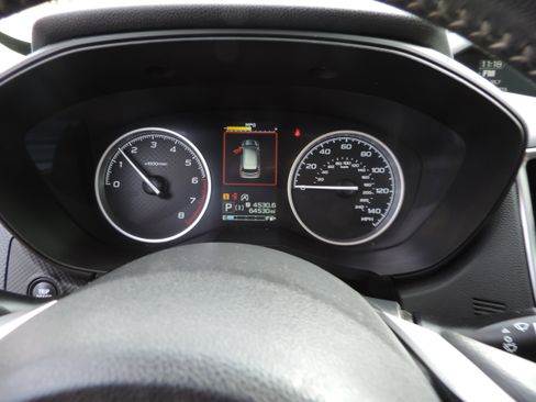 Used 2020 Subaru Forester Limited w/ Popular Package #3 image 9