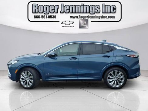 Used 2024 Buick Envista Avenir image 2