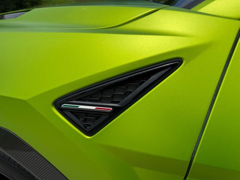 Used 2023 Lamborghini Urus Performante AWD/4WD image 71