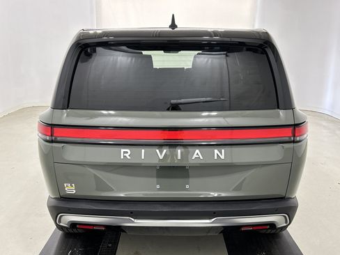 Used 2022 Rivian R1S Launch Edition Quad AWD/4WD image 4