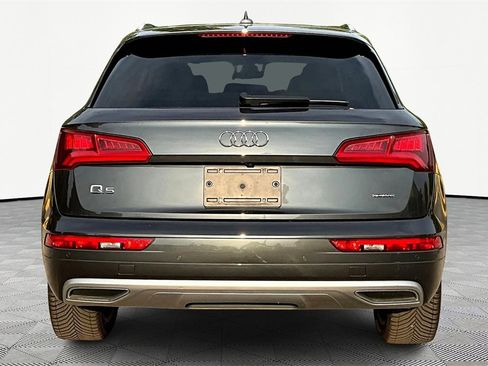 Used 2019 Audi Q5 2.0T Premium Plus w/ Premium Plus Package image 4
