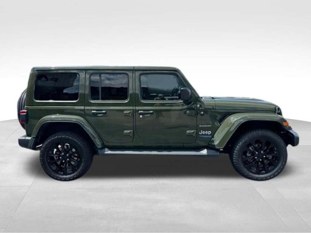 Used 2021 Jeep Wrangler Unlimited Sahara w/ Cold Weather Group AWD/4WD image 9