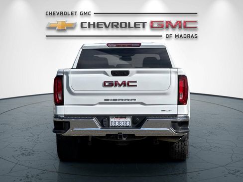 Used 2024 GMC Sierra 1500 SLT AWD/4WD image 4