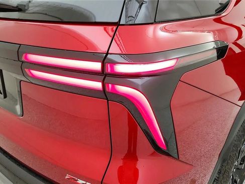 New 2026 Chevrolet Traverse Z71 w/ Driver Confidence Package image 15