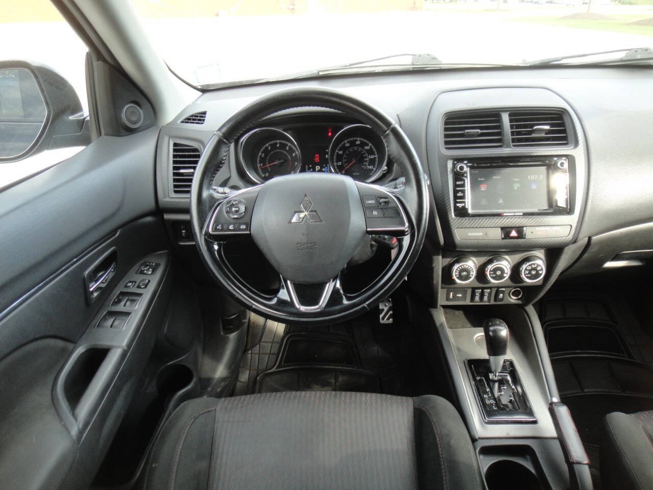 Used 2018 Mitsubishi Outlander Sport LE FWD image 10