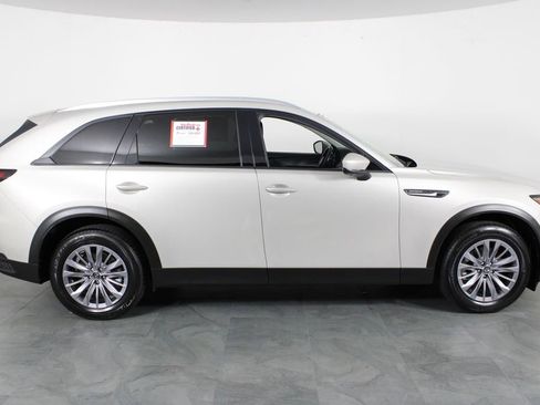 Used 2025 MAZDA CX-90 3.3 Turbo w/ Preferred Package image 14