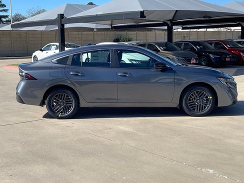 New 2026 Nissan Sentra SV w/ SV Convenience Package FWD image 6
