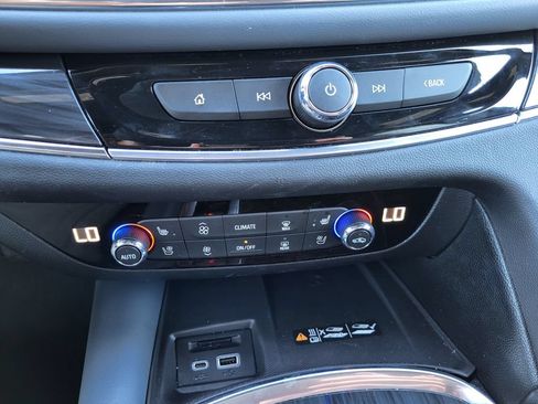 Used 2024 Buick Enclave Premium AWD/4WD image 14