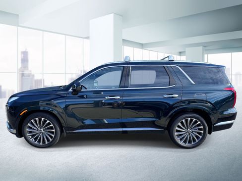 Used 2023 Hyundai Palisade Calligraphy AWD/4WD image 2