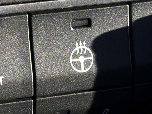 New 2025 Jeep Gladiator Sport image 34