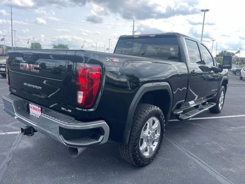 Used 2022 GMC Sierra 2500 SLE w/ SLE Value Package; AWD/4WD image 3