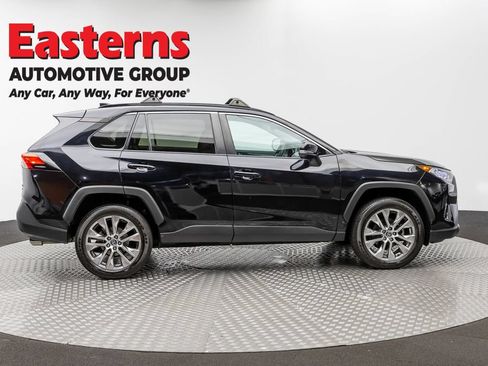 Used 2020 Toyota RAV4 XLE Premium AWD/4WD image 4