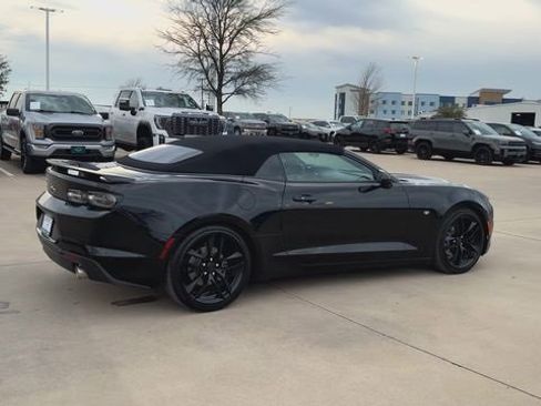 Used 2023 Chevrolet Camaro LT w/ RS Package image 9