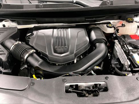 Used 2025 GMC Acadia Elevation image 35