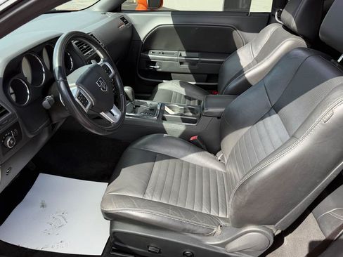 Used 2012 Dodge Challenger SXT Plus RWD image 10