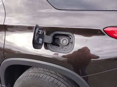 Used 2019 Chevrolet Traverse LT image 7