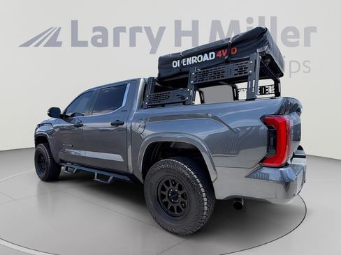 Used 2025 Toyota Tundra Limited AWD/4WD image 4