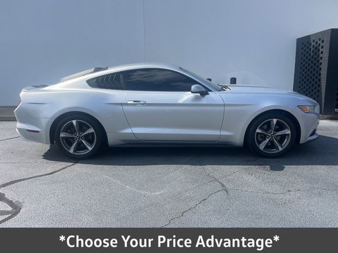 Used 2015 Ford Mustang Coupe image 2