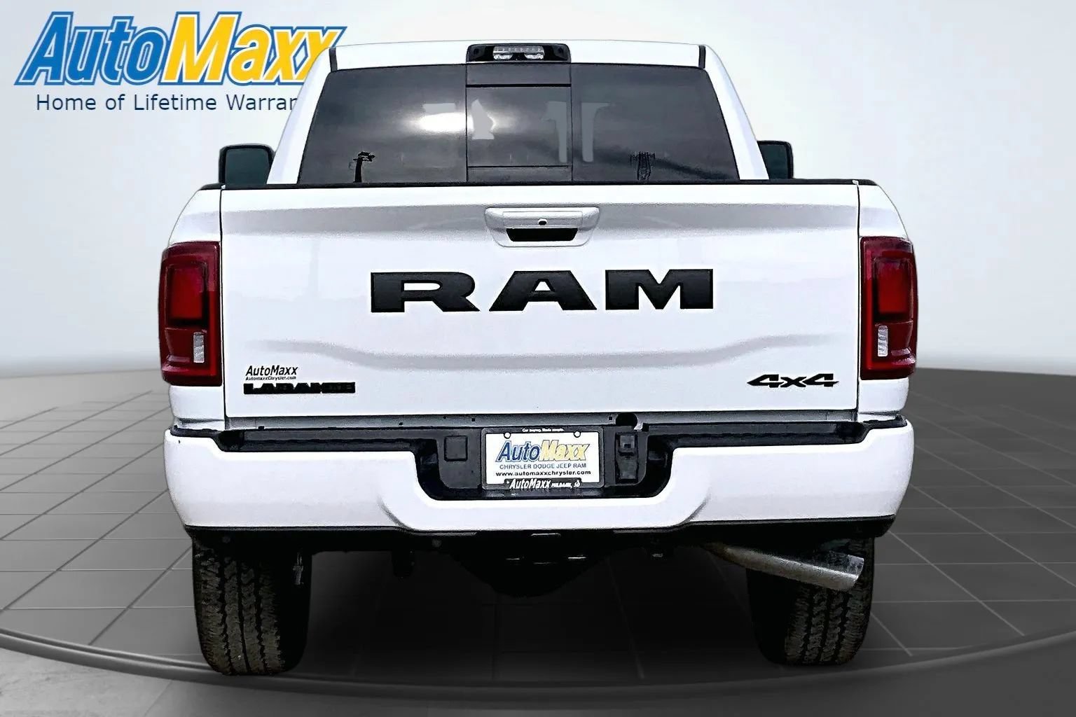 New 2027 RAM 3500 Laramie w/ Night Edition AWD/4WD image 4