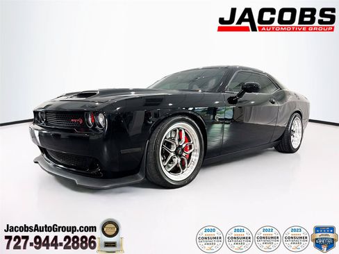 Used 2022 Dodge Challenger SRT Hellcat Redeye RWD image 1
