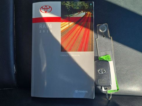 Used 2015 Toyota RAV4 Limited AWD/4WD image 3