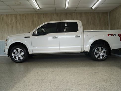 Used 2017 Ford F150 Platinum w/ Equipment Group 701A Luxury AWD/4WD image 5