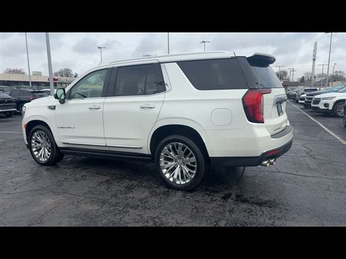 Used 2021 GMC Yukon Denali w/ Denali Premium Package image 6