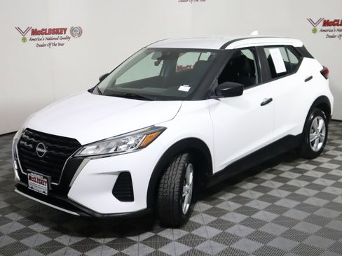 Used 2022 Nissan Kicks S image 13