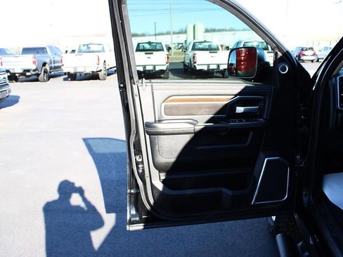 Used 2022 RAM 3500 Laramie AWD/4WD image 26