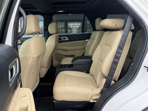 Used 2016 Ford Explorer Limited w/ Equipment Group 301A FWD image 16