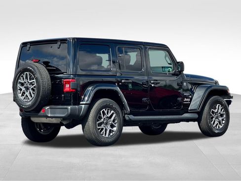 Used 2024 Jeep Wrangler Unlimited Sahara AWD/4WD image 7