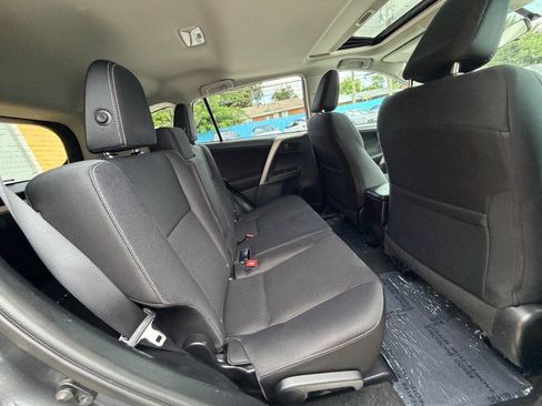 Used 2013 Toyota RAV4 XLE AWD/4WD image 17