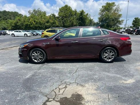 Used 2020 Kia Optima LX image 10