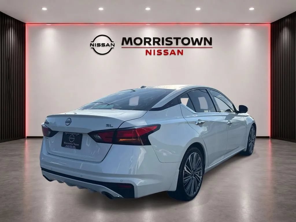 Used 2024 Nissan Altima 2.5 SL FWD image 3