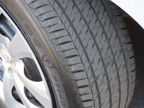 Used 2024 Toyota Corolla LE image 8