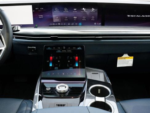 New 2025 Cadillac Escalade IQ Sport 2 AWD/4WD image 96