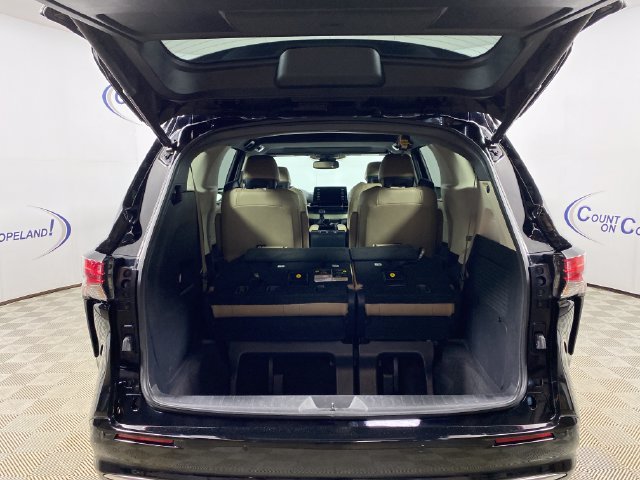 Used 2021 Toyota Sienna Limited AWD/4WD image 6