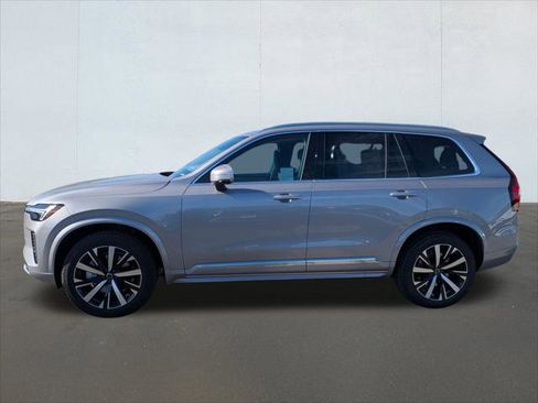 New 2026 Volvo XC90 B6 Core image 3