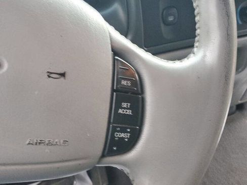 Used 2001 Ford Excursion XLT image 27