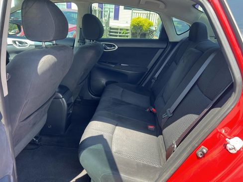 Used 2014 Nissan Sentra SR w/ SR Driver Package FWD image 12