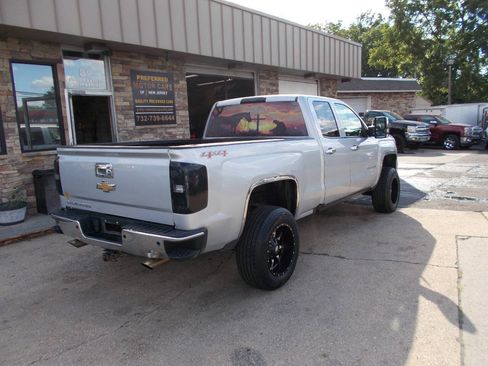 Used 2016 Chevrolet Silverado 1500 W/T w/ WT Convenience Package AWD/4WD image 3