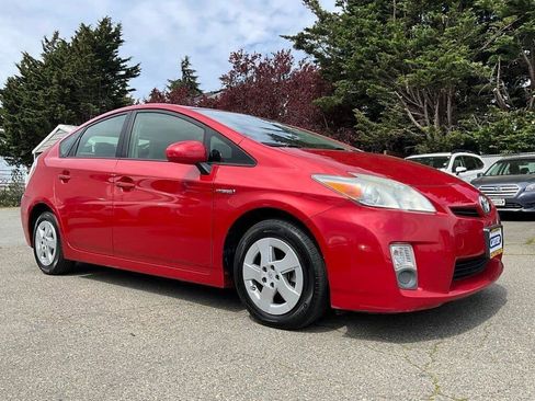 Used 2011 Toyota Prius Two FWD image 2