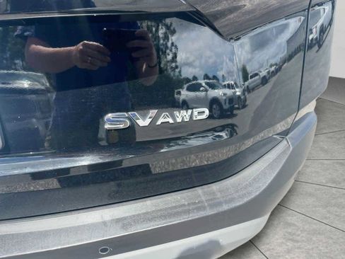 Used 2023 Nissan Rogue SV image 8