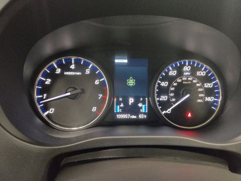 Used 2016 Mitsubishi Outlander SE image 23