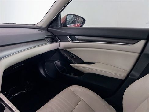 Used 2018 Honda Accord EX-L image 19