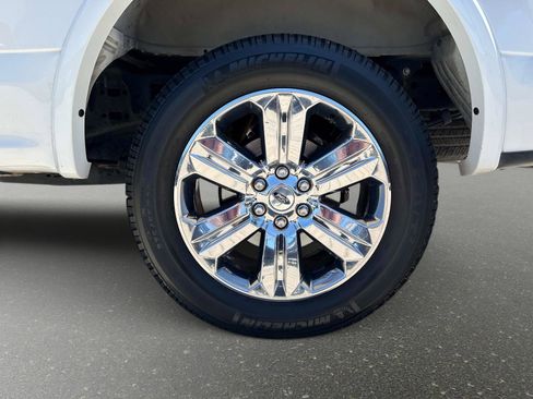 Used 2019 Ford F150 Lariat RWD image 10