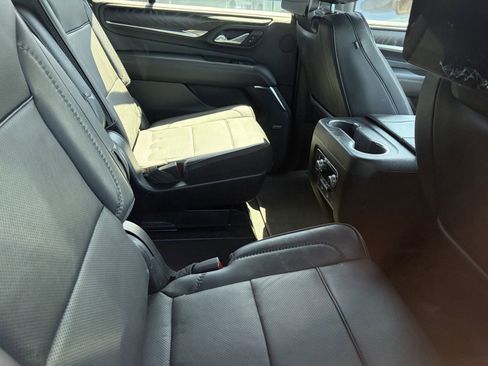 Used 2023 GMC Yukon Denali w/ Denali Reserve Package RWD image 10